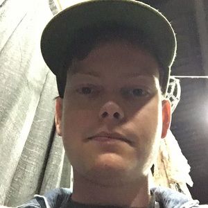 Meet your Posher, Derek